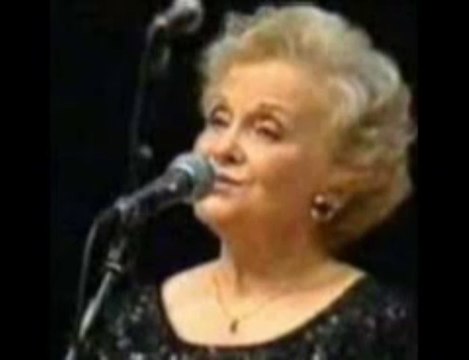 Meral Uğurlu - Kalbim yine üzgün seni andım da derinden,