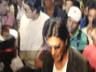 Happy New Year Cast returns from Dubai Schedule