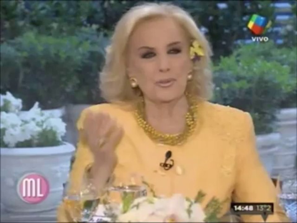 TeleFama.com.ar Mirtha Legrand y un incómodo momento en vivo con Dyango