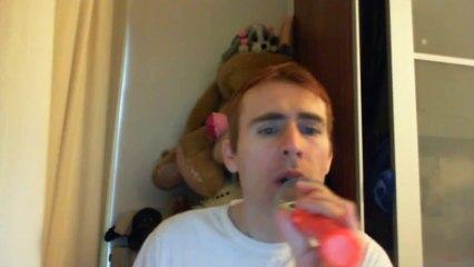 Wiwi égratigne "dansons" de Valentin Marceau