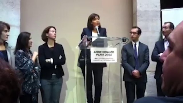 Hidalgo tacle NKM sur les Roms