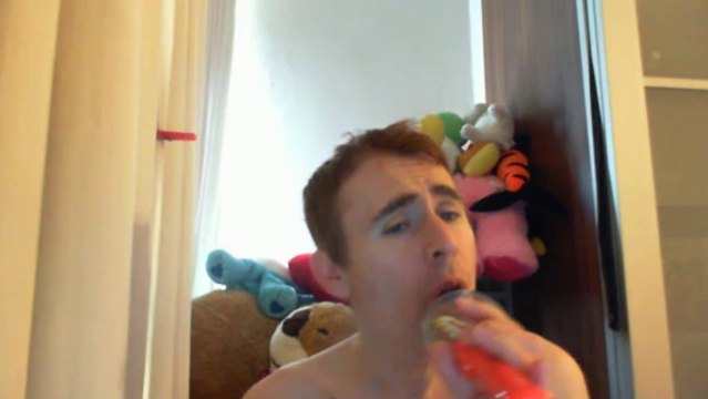 Wiwi égratigne turning tables d'Adele