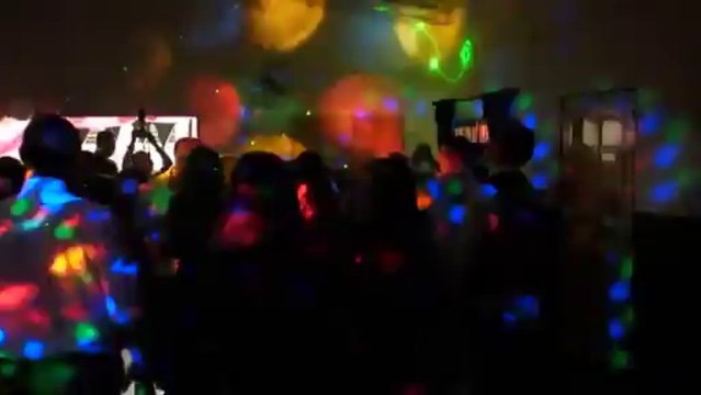 DISC JOCKEY desde $ 1000.- cel. 1553193354 en LANUS BANFIELD LOMAS de ZAMORA AVELLANEDA