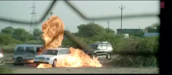 D DAY MURSHID KHELE HOLI VIDEO SONG _ RISHI KAPOOR, IRRFAN KHAN, ARJUN RAMPAL