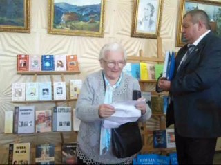 Sărbătoarea Naţionala „Limba noastră cea română” - CERNĂUŢI,8 sept 2013 - prezentari de carte