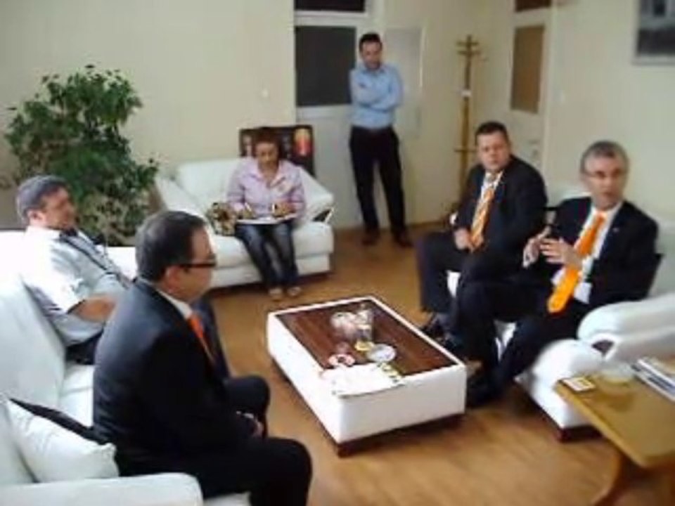 MOV02005