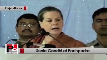 Sonia Gandhi in Rajasthan launches refinery project at Barmar