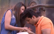 Bigg Boss 7 23rd September, Gauhar Khan and Kushal Tandon get close