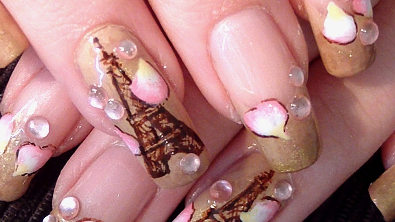 *Love story in Paris* Nail art tutorial