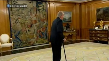 El Rey bromea con los periodistas un día antes de ir al "taller"