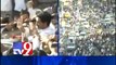 Y.S Jagan Mohan Reddy walks out from jail after 16 months - Part 2