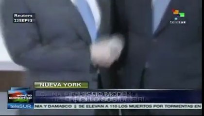 Canciller chino aborda crisis siria con secretario general de la ONU