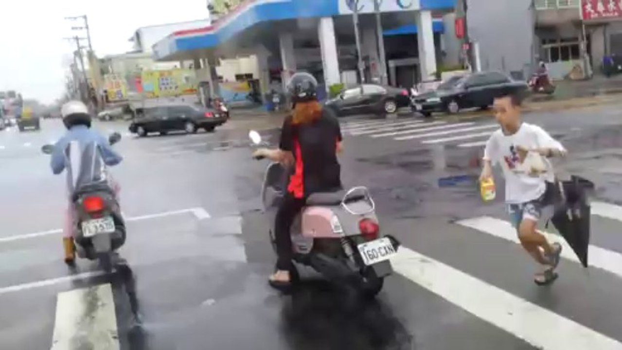 Crash and Rant - Scooter VS Car