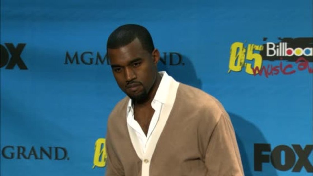 Kanye West umfliegt Paparazzi