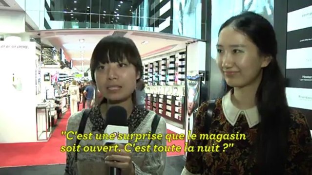 Sephora la nuit, ça met l'ambiance sur les Champs Elysées