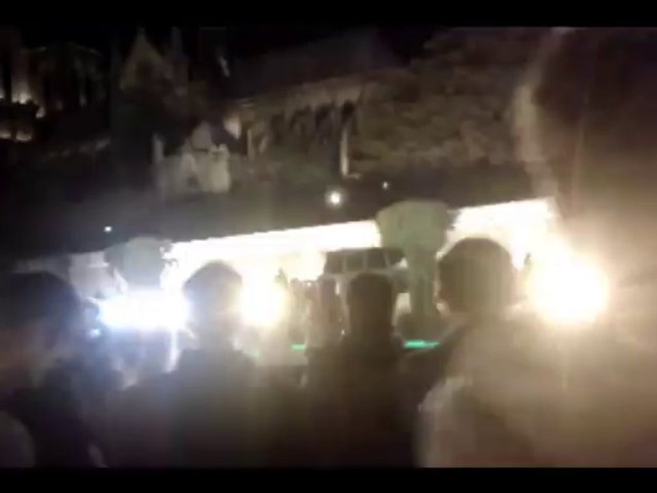 Didier Super insulte les bateaux mouche