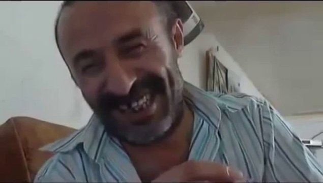 Hunharca Gülen Adam (Yeni Versiyon)