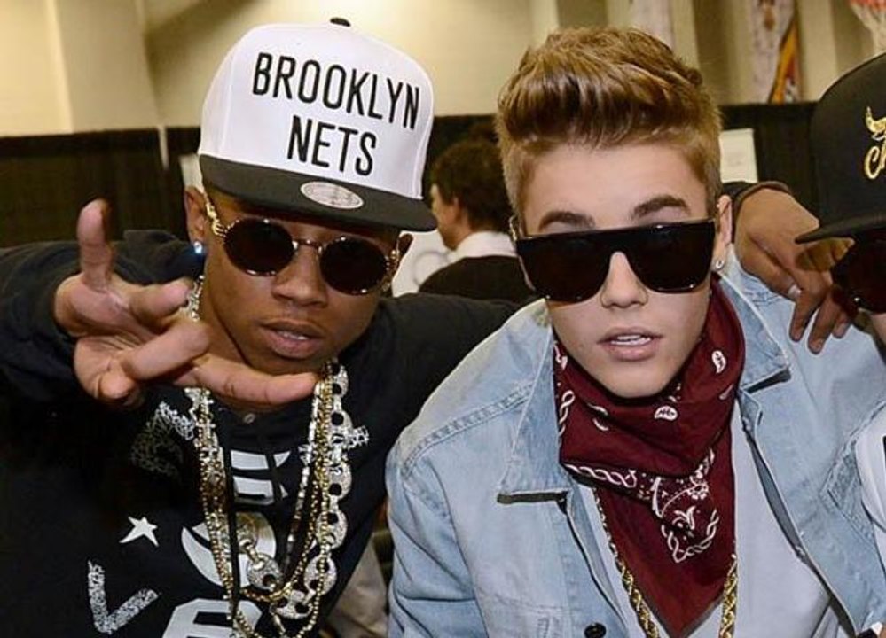 Justin Bieber Fired His Weed Carriers, Kicked Them Out His Mansion - Industry News