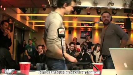Jeff se fait fouetter le cul en chanson - C'Cauet sur NRJ