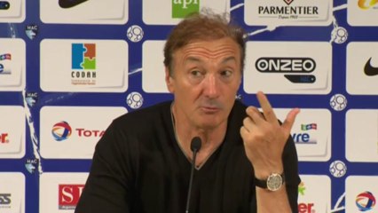 Conférence de presse Havre AC - FC Istres (1-0) : Erick MOMBAERTS (HAC) - José  PASQUALETTI (FCIOP) - 2013/2014