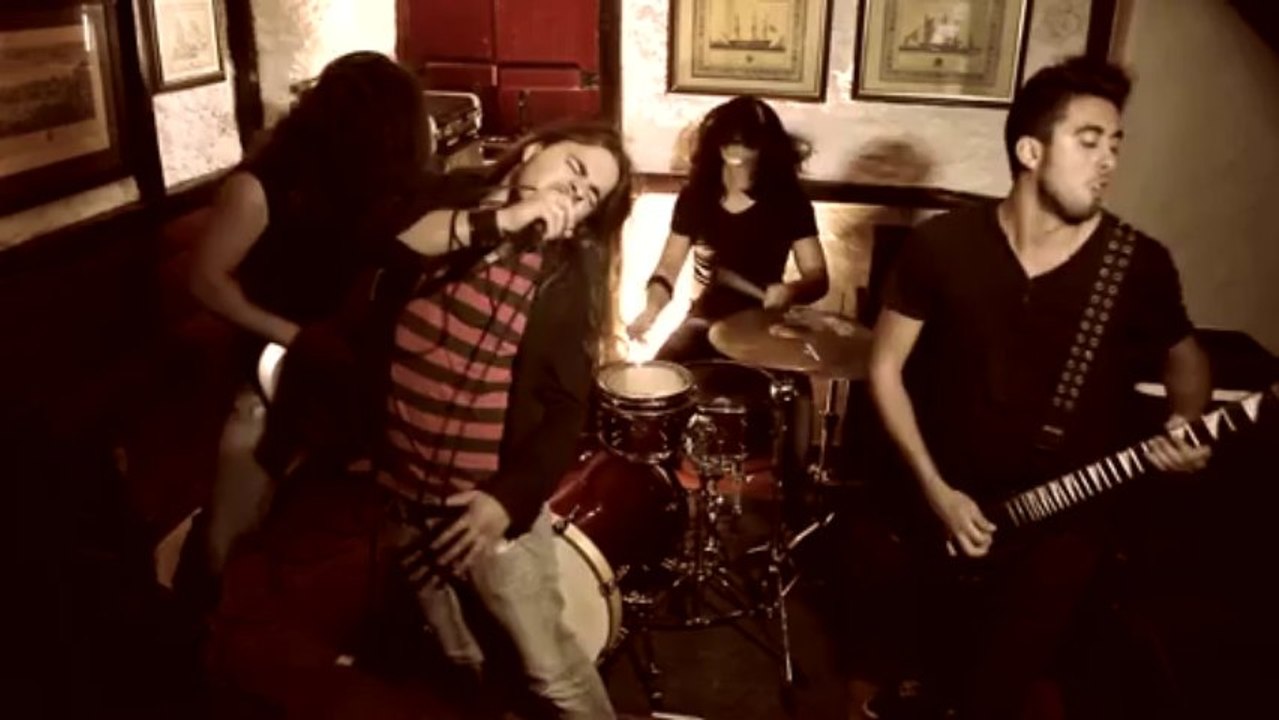 The Bourbons - Red Lips Black Widow