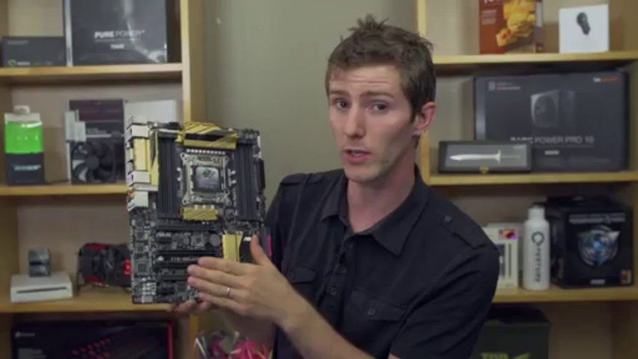 Asus X79 Deluxe Motherboard Unboxing & Overview