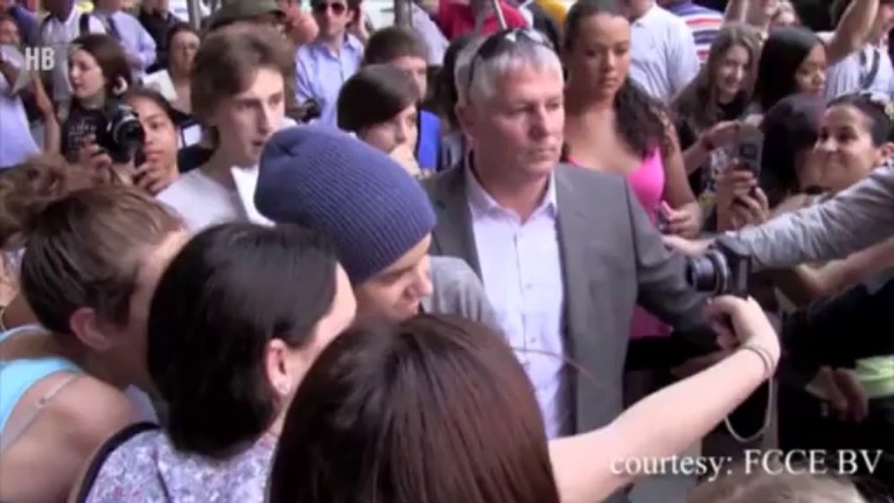 Miley Cyrus Interview -- Talks About Justin Bieber, Kanye West And Her VMA 2013 Performance