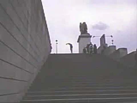 Descente escaliers en roller B. Simon