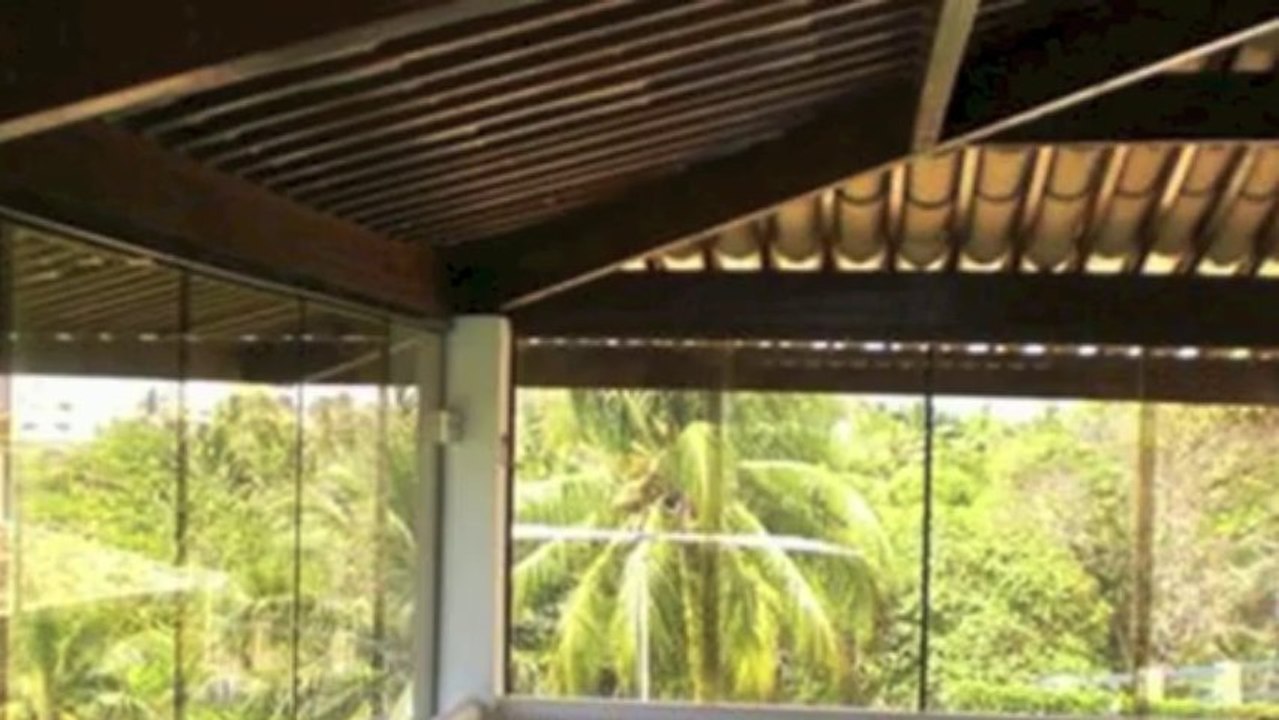 Ampla Casa Em Espaçoso Terreno À Venda Vilas Do Atlântico