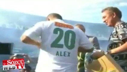 Скачать видео: Alex Coritiba’ya imzayı attı