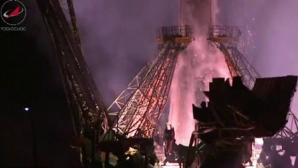 Russos vão caminhar com tocha olímpica no espaço