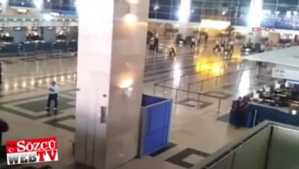 Hostes grevi uçuşları aksattı