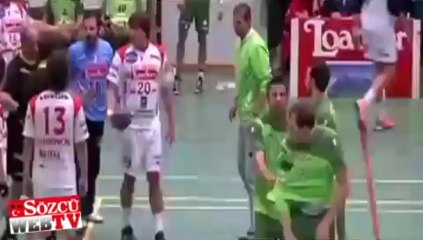 Bu öpücük oyuncuyu deli etti