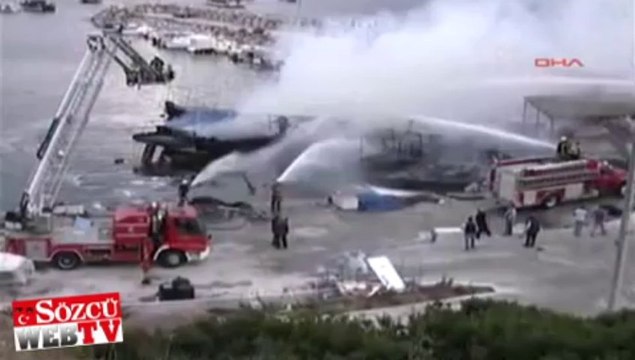 Tekneler alev alev yandı