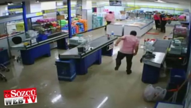 Markette dehşet anları saniye saniye böyle kaydedildi