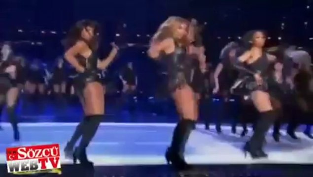 Beyonce deri kıyafetiyle yürek hoplattı