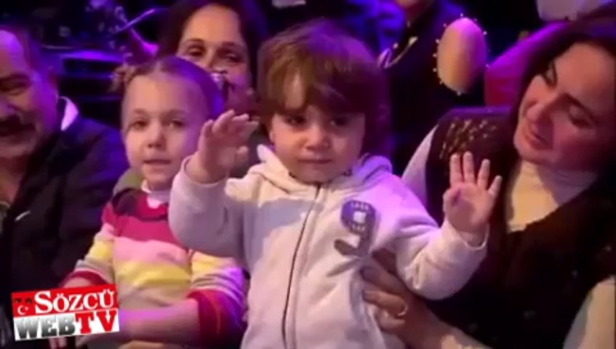 Bu çocuk internetin yeni fenomeni oldu