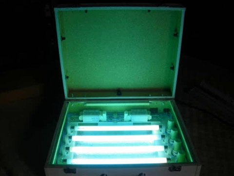 Making a UV platesetter, PCB, Circuito impreso UV, fabriquer une insoleuse uv, néon uv