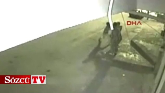 Arkadaşını böyle bıçakladı
