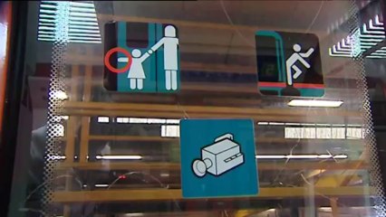 Encuentran un cheque de 2 millones de dólares en el Metro