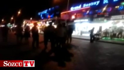 İngiliz gençlere garson dayağı