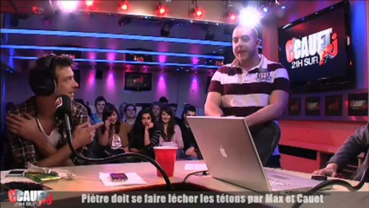 Piètre doit se faire lécher les tétons par Max - C'Cauet sur NRJ