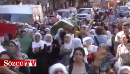 Cenazesi kadınların omzunda taşındı