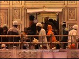 Devotees throng at Golden temple, Amritsar