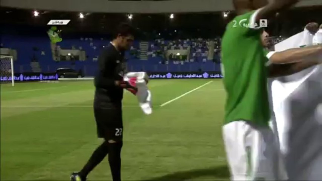 جمهور الاهلي المكلي يردد النشيد الوطني ونشيده - الاهلي 5-1 النهضة HD