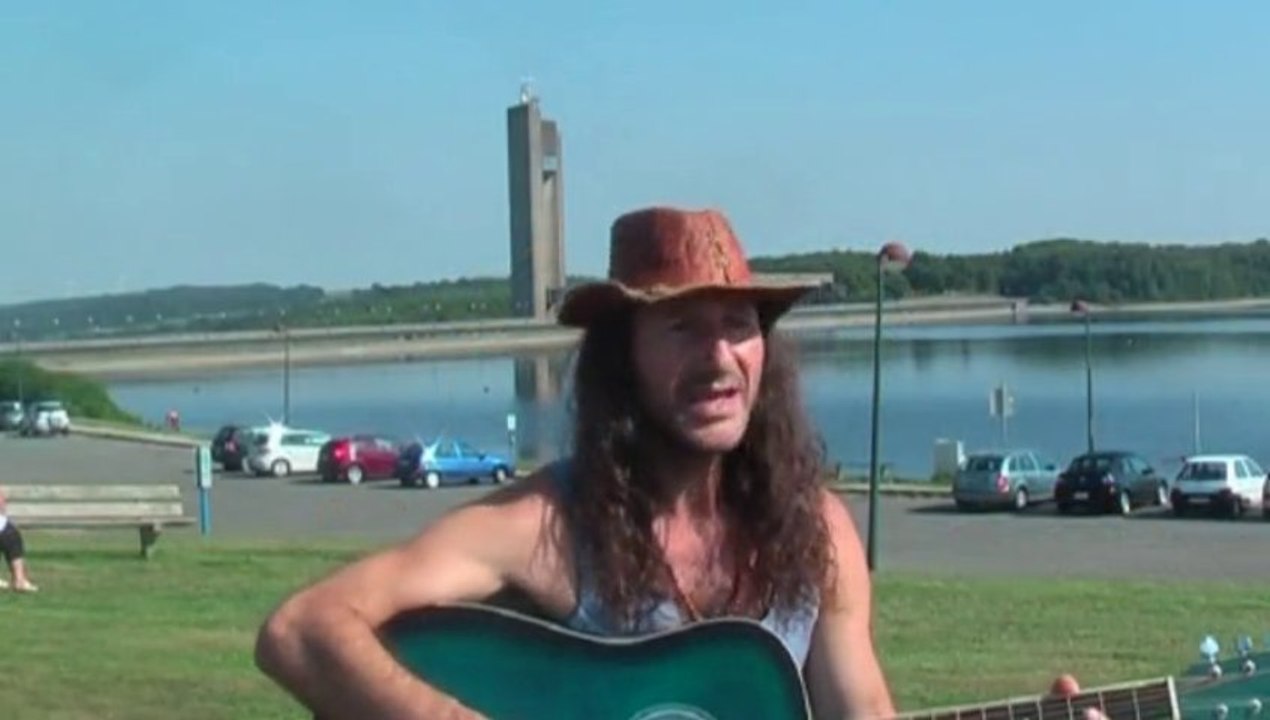 INRI,PAX "Viens, Enfant Jésus! - AVE Marie!" Salvatore Cali,Clip Officiel Maranatha! Chanson Sicilienne