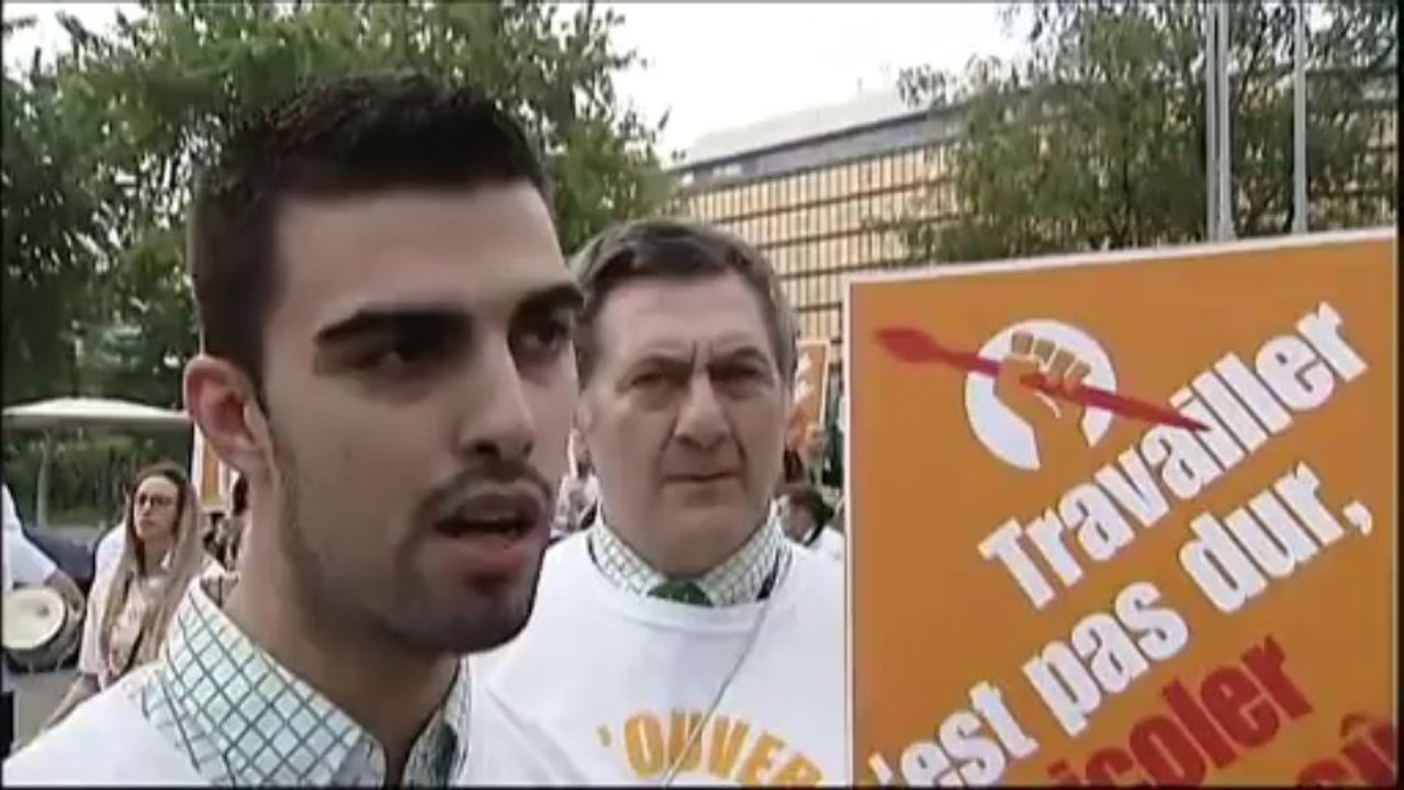 Des salariés de Leroy Merlin manifestent pour travailler le dimanche