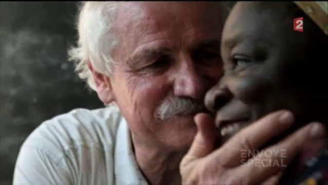 Marie therese et ses enfants _ orphelinat Congo _ Reportage de Yann arthus Bertrand