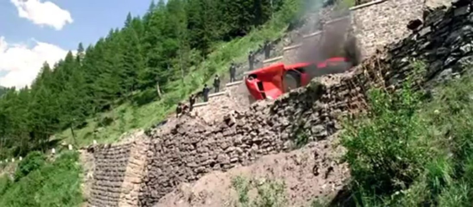 Виж кой те очаква на края на тунела