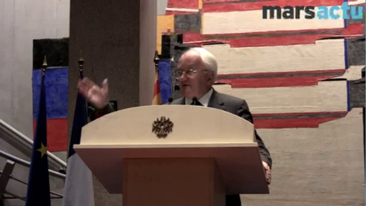 Michel Vauzelle : "je ne prends plus du tout l'hélicoptère"